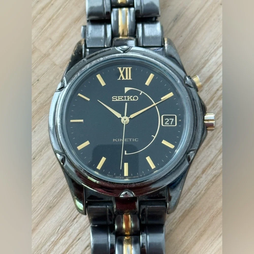 Seiko Kinetic Automatic Vintage Men’s Watch Two-Tone Bracelet Case Black Dial